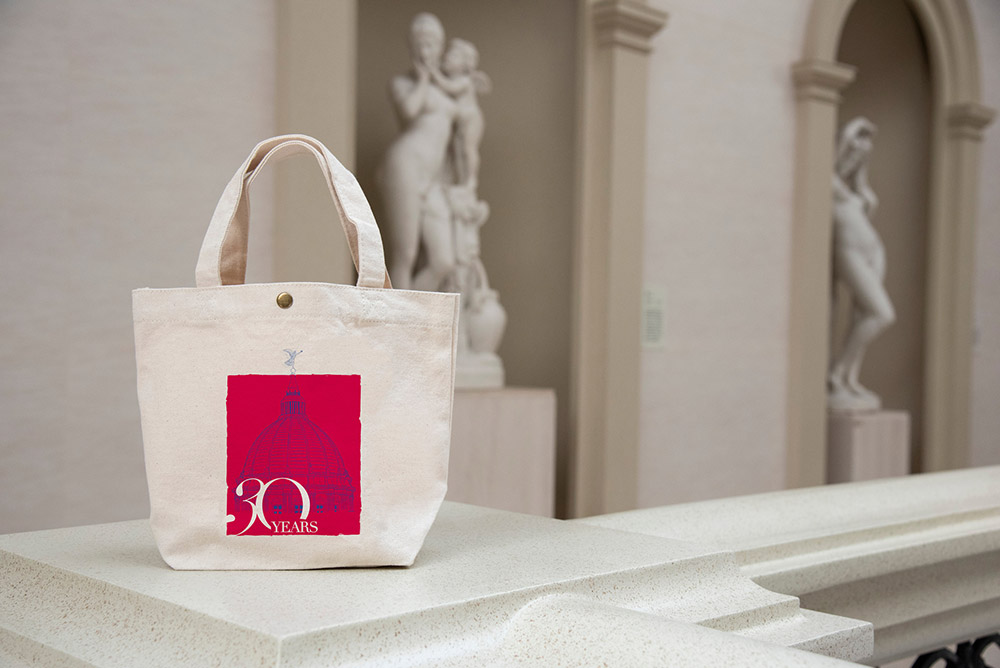 奇美博物館30週年小帆布袋,預計4月中推出,定價350元。