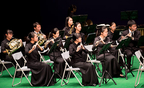 聖誕週末-館內大廳的音樂精靈