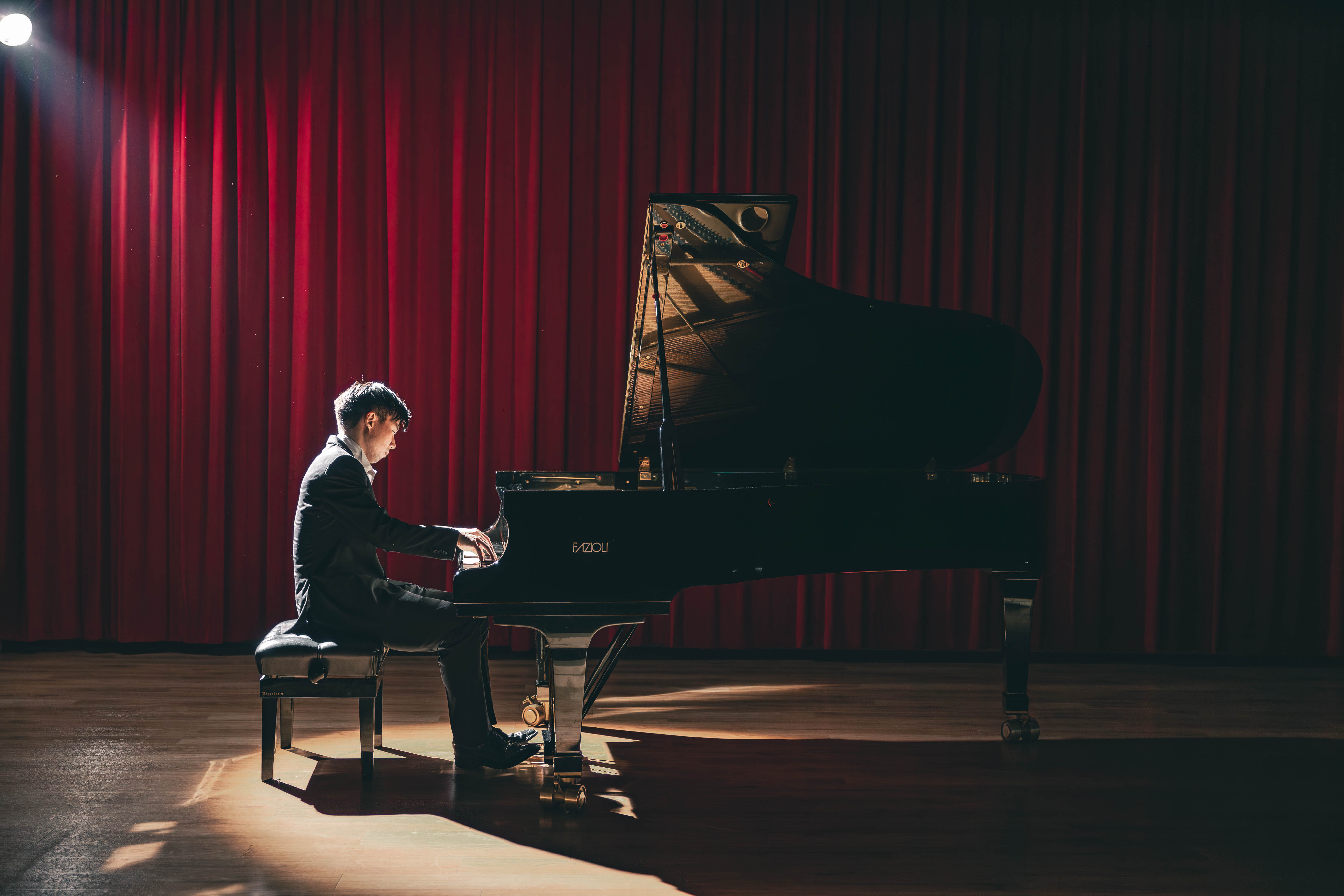 奇美音樂節「銀幕上的古典音樂」，邀請汪奕聞舉辦鋼琴獨奏會。黃敬庭攝