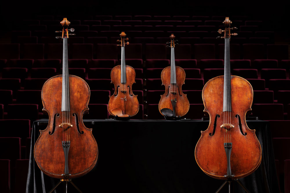 「瓜奈里家族.超凡之音」奇美提琴音樂饗宴,除了集結7把瓜奈里名琴,也特別端出4把布雷西亞學派的大師名琴助陣(如圖)。