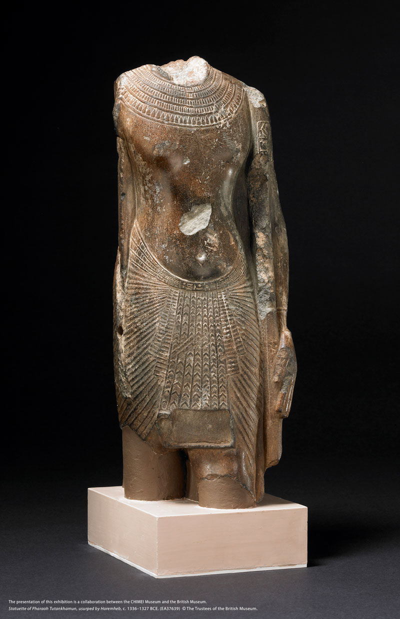 被霍朗赫布佔用的圖坦卡門雕像