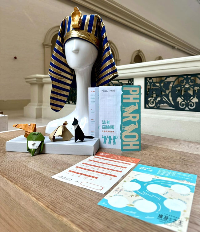 奇美博物館親子主題導覽「法老探險隊」透過任務型學習單,讓大小朋友共學共玩解碼法老神祕符號。